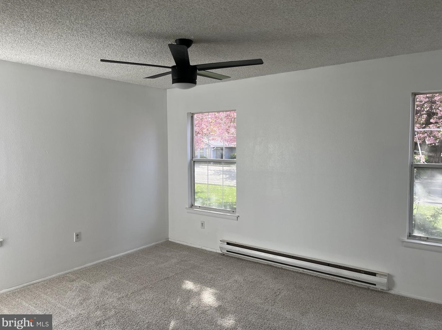 778 Spirea Plz, Monroe Twp NJ exterior