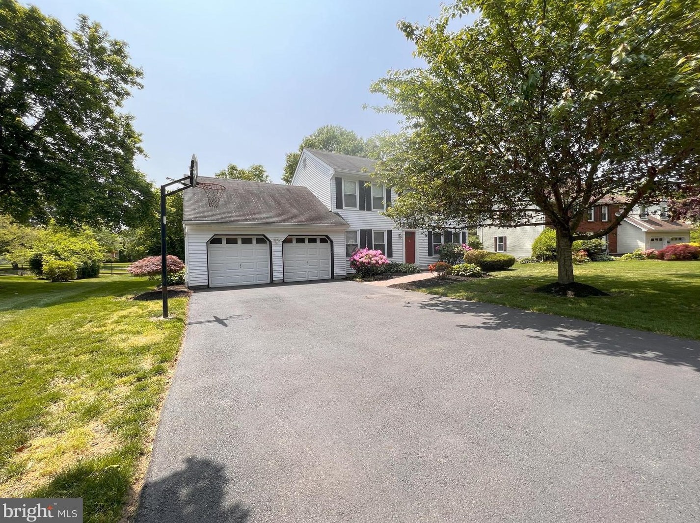 39 Madison Dr, Plainsboro, NJ 08536