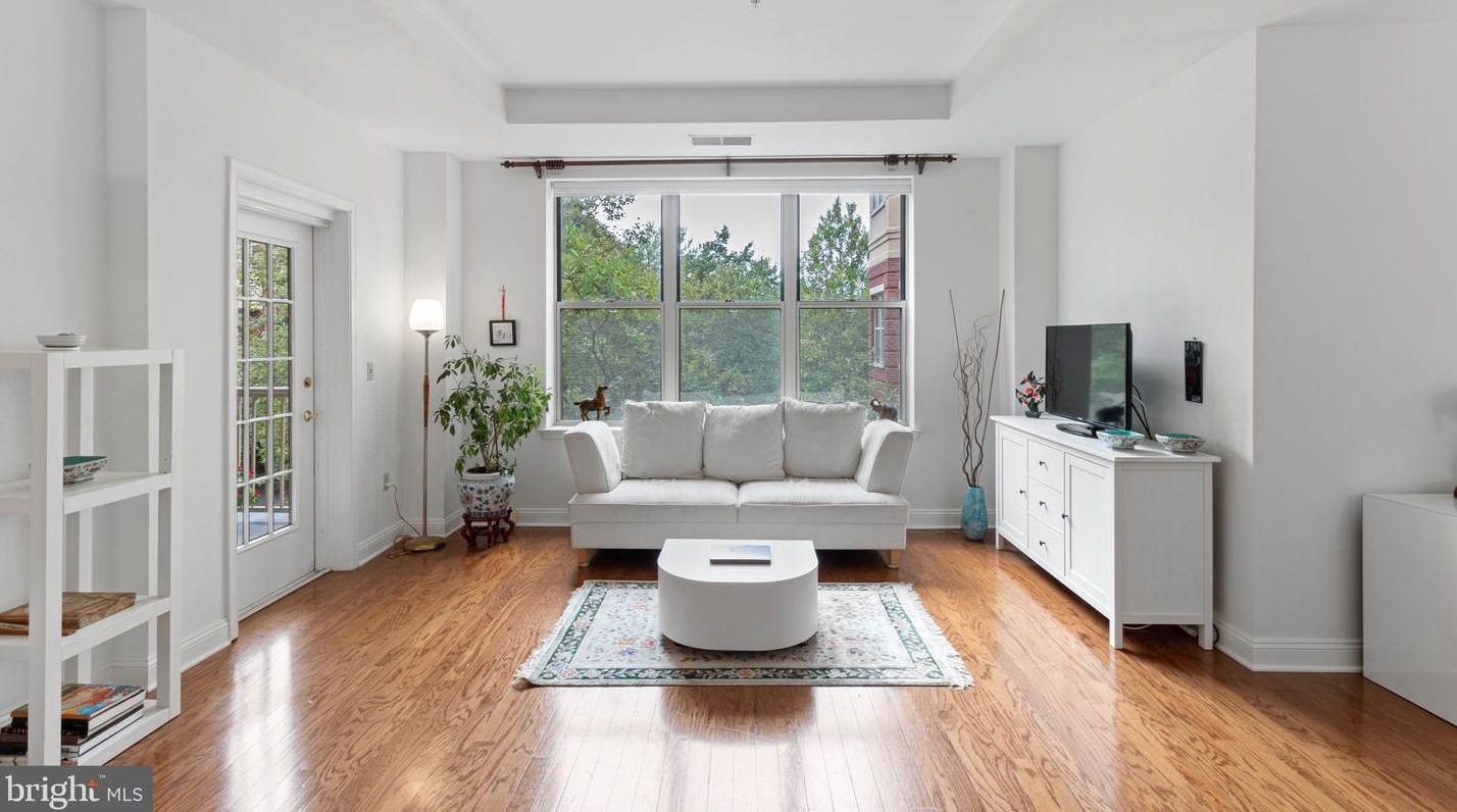 2126 Windrow Dr, Princeton, NJ 08540