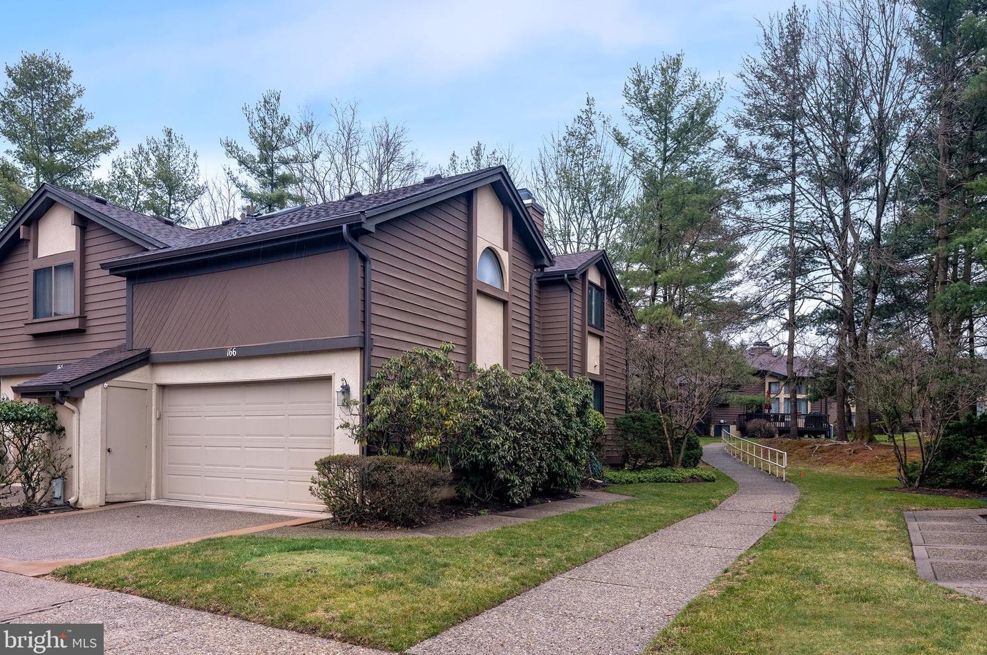 166 Sayre Dr, Princeton, NJ 08540-5812