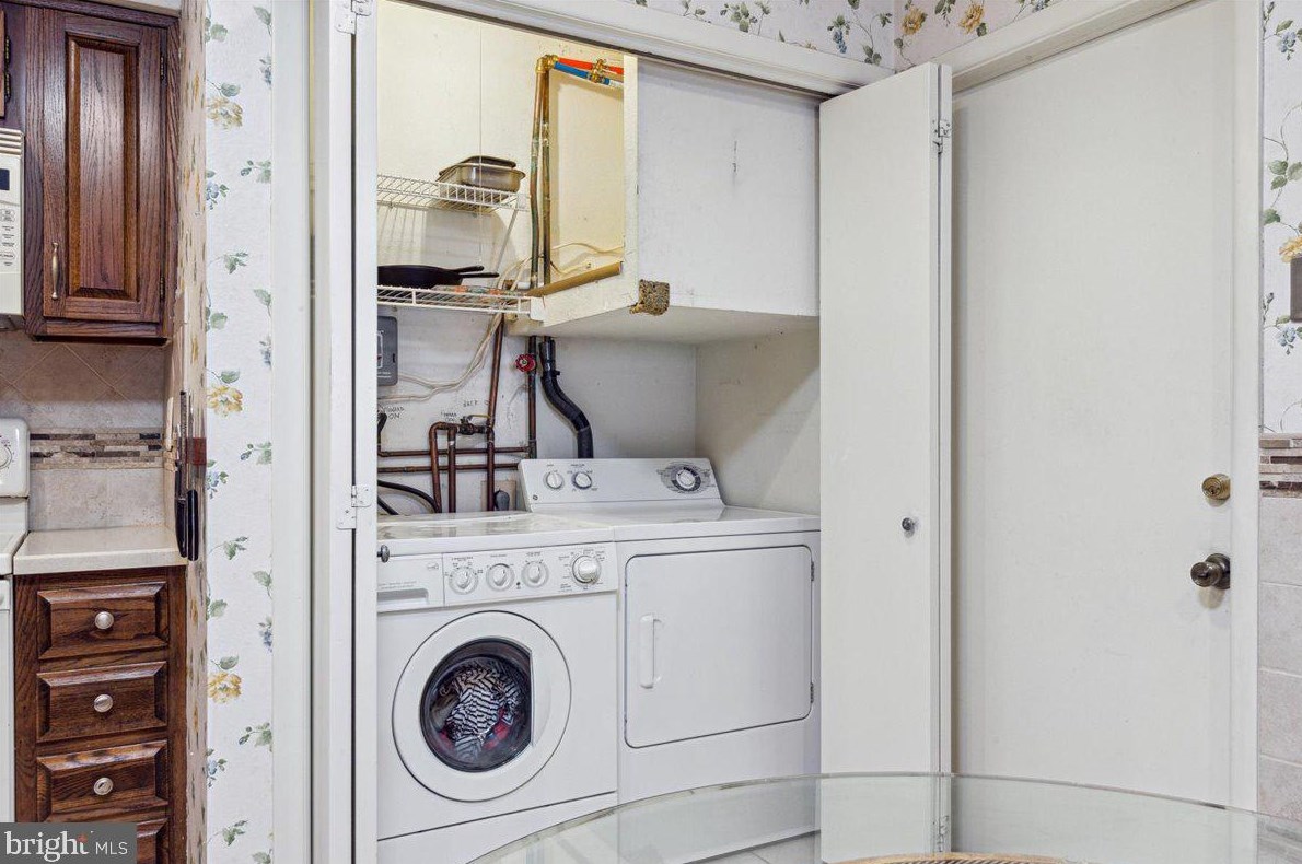 420 Andover Dr, Monroe Twp NJ 08831-7612 exterior