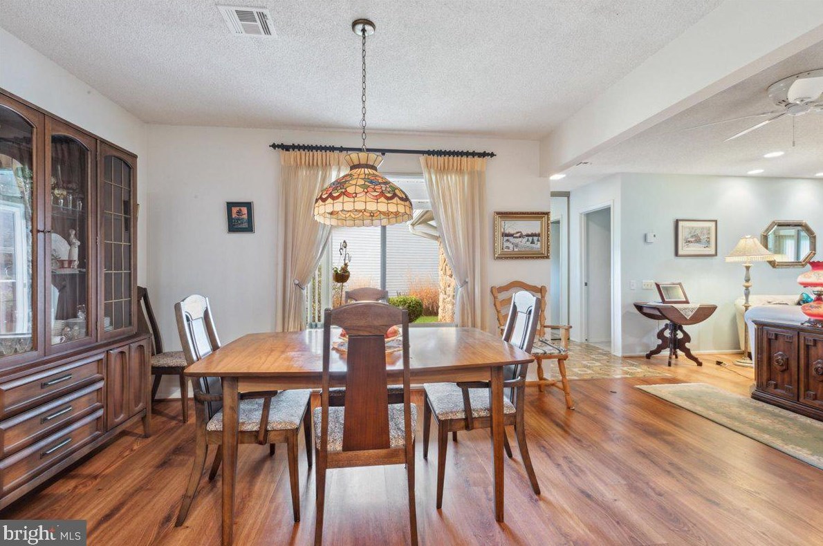 420 Andover Dr, Monroe Twp NJ 08831-7612 exterior