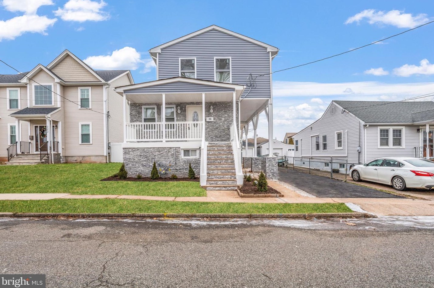 218 Church St, Woodbridge, NJ 07095