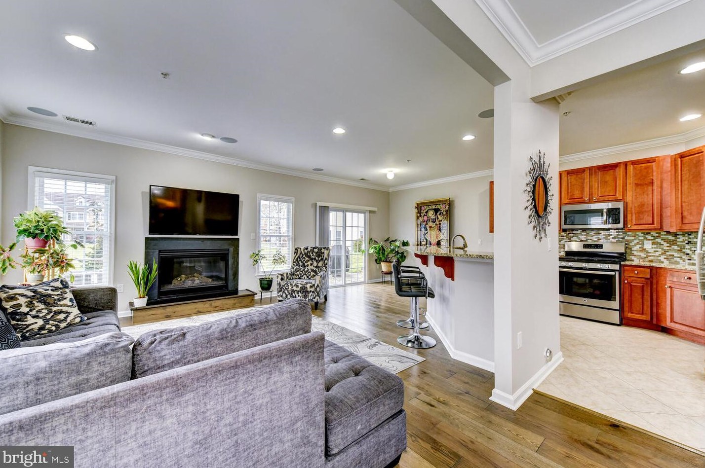 113 Morgan Way, Monroe Twp NJ 08831-4101 exterior