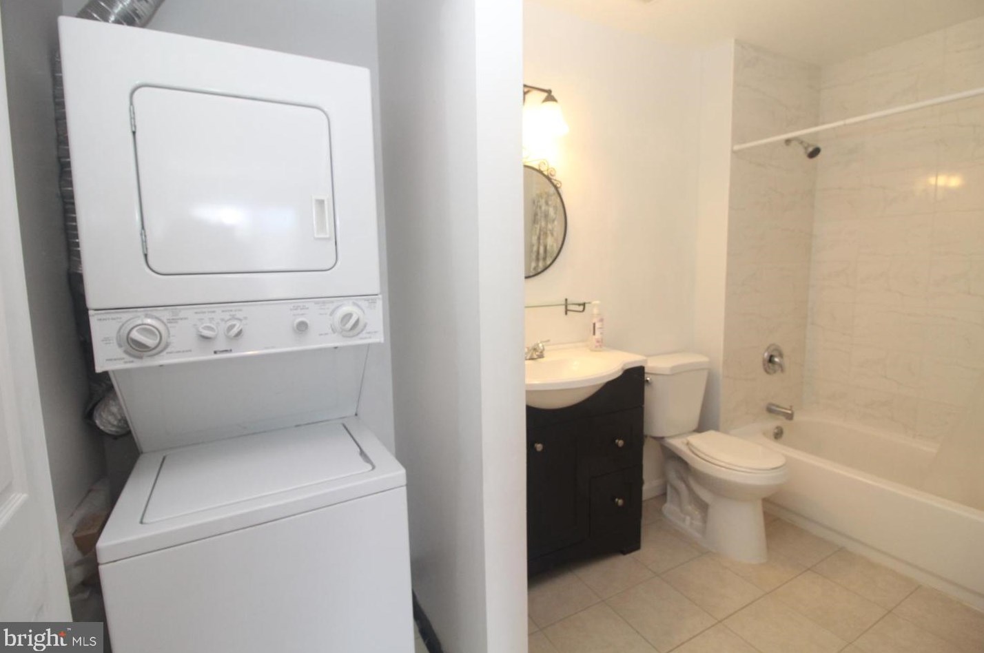 7312 Tamarron Dr, Plainsboro NJ 08536-4347 exterior