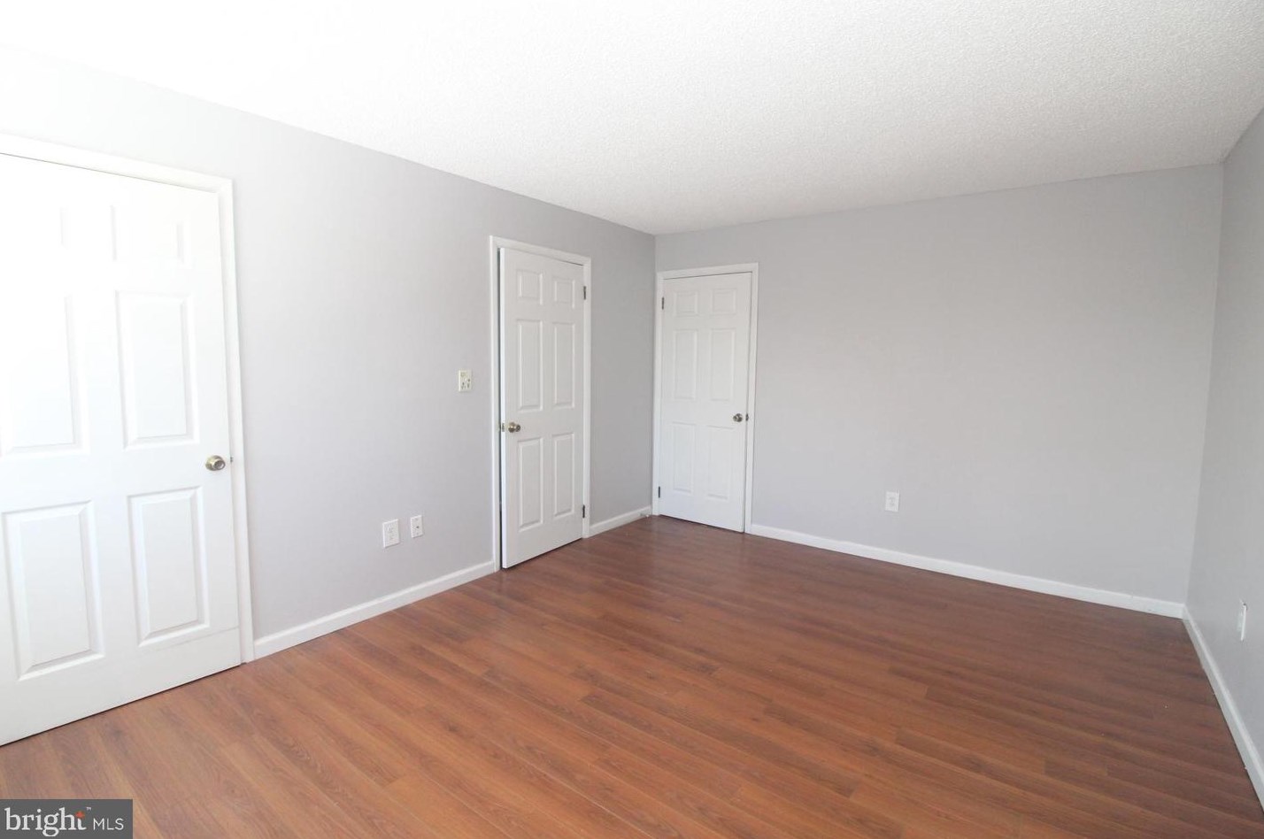 7312 Tamarron Dr, Plainsboro NJ 08536-4347 exterior