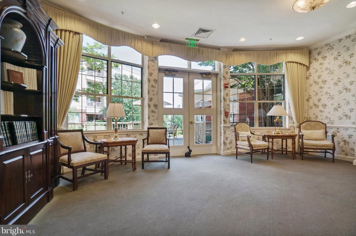 2304 Windrow Dr, Princeton NJ 08540-5020 exterior