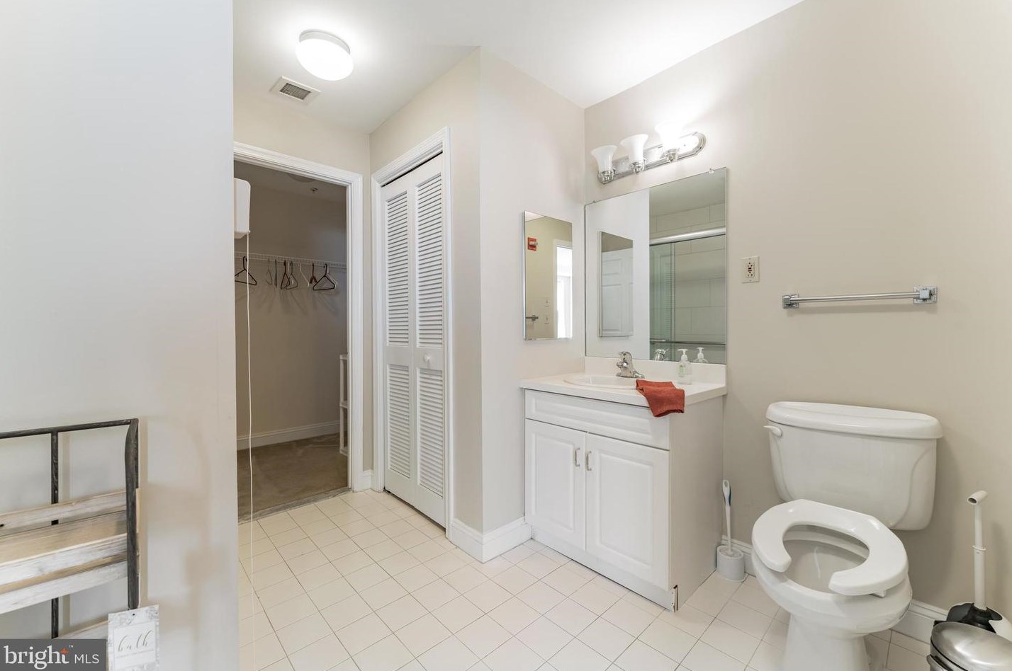 2304 Windrow Dr, Princeton NJ 08540-5020 exterior