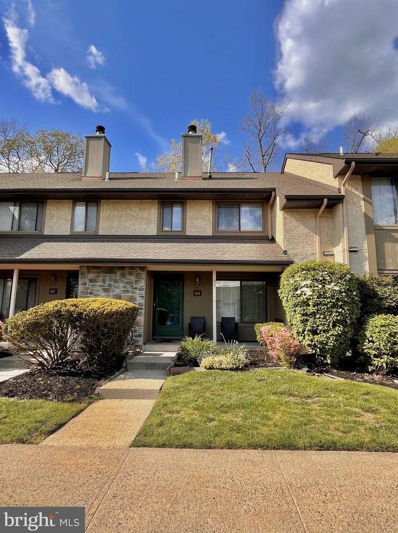83 Hampshire Dr, Plainsboro, NJ 08536