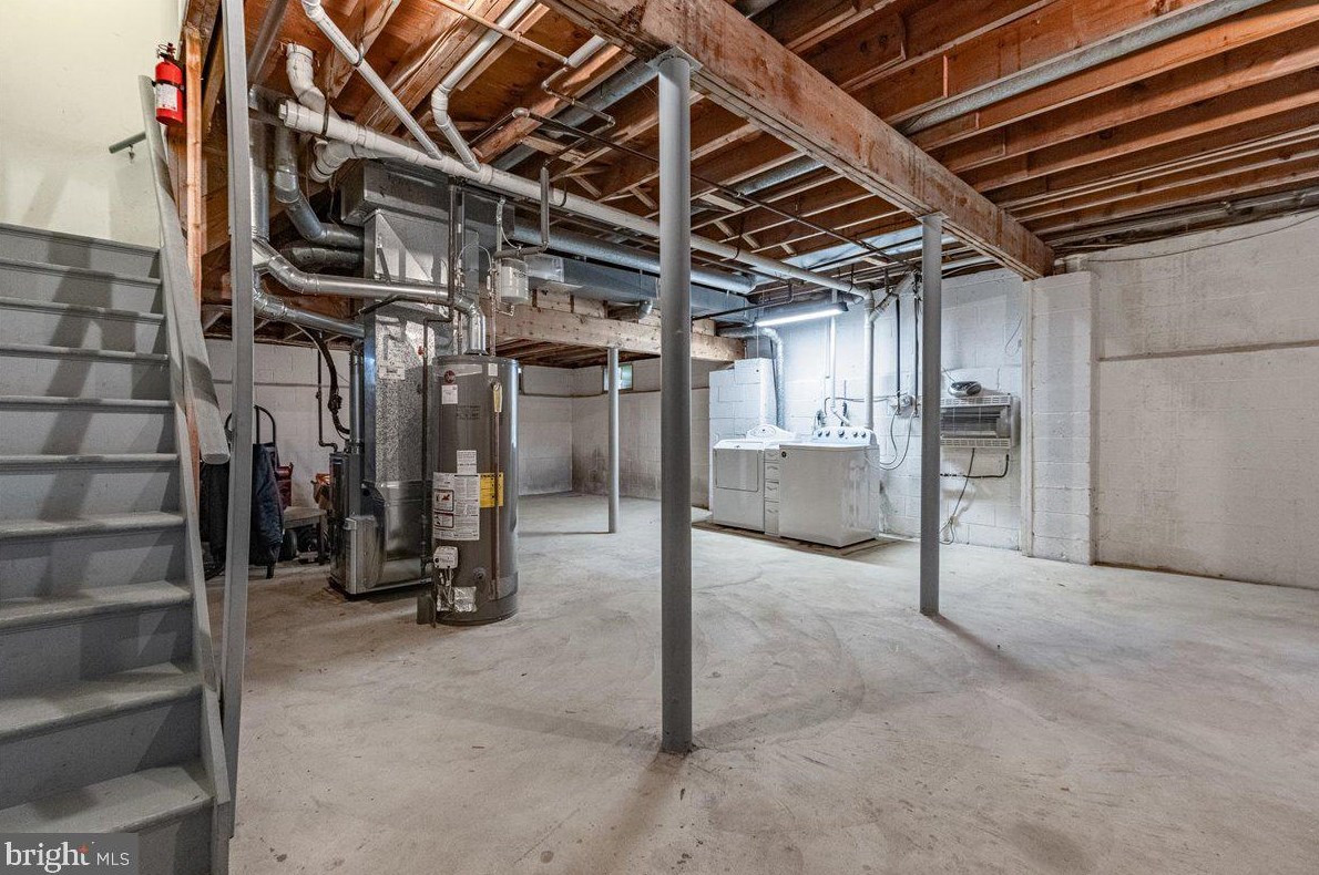 12 Miriam Ct, South Brunswick NJ 08810-1328 exterior