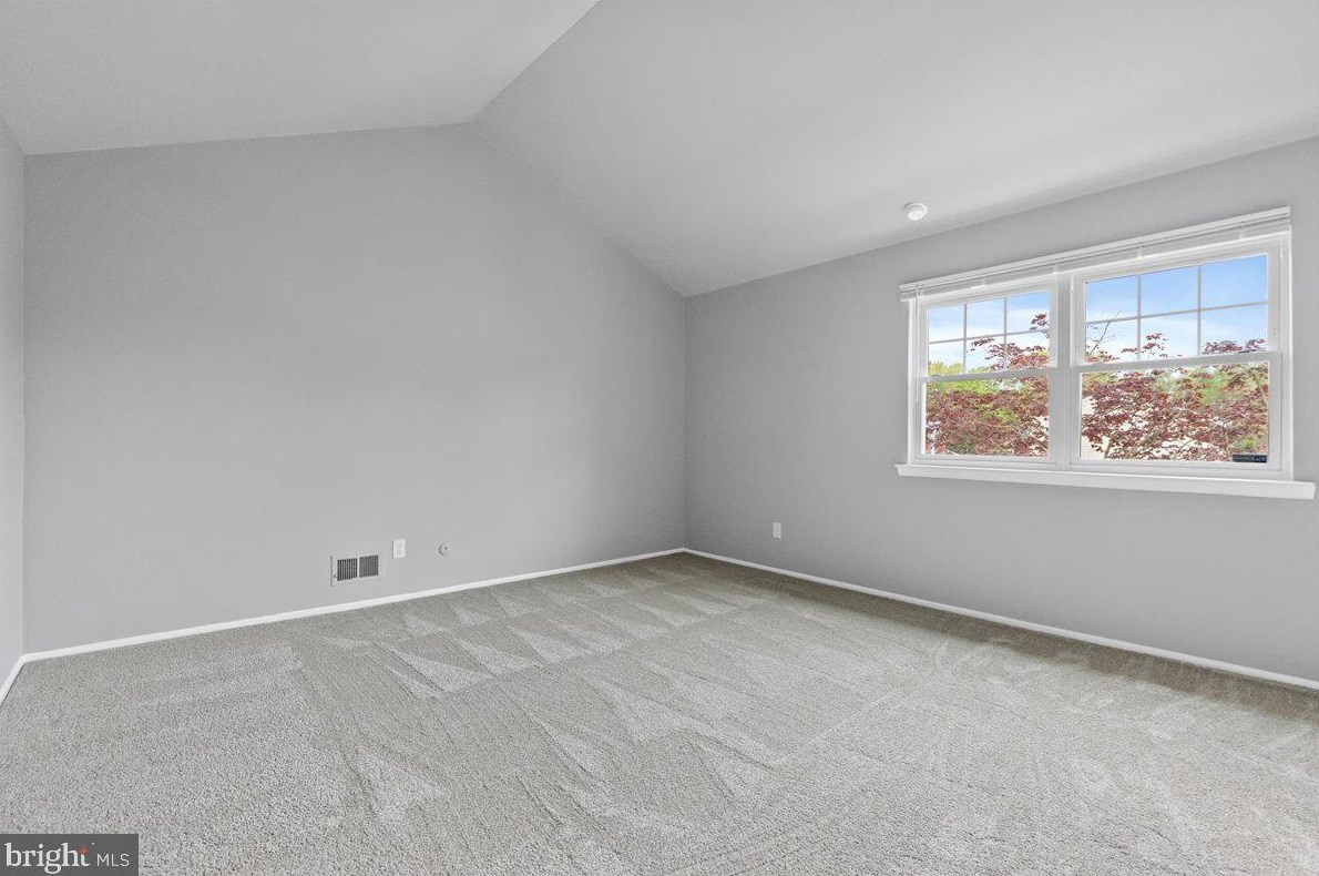 12 Miriam Ct, South Brunswick NJ 08810-1328 exterior