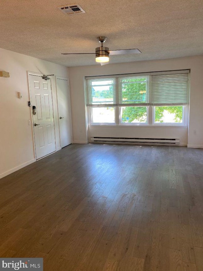 538 Berberis Plz, Monroe Twp, NJ 08831-7630
