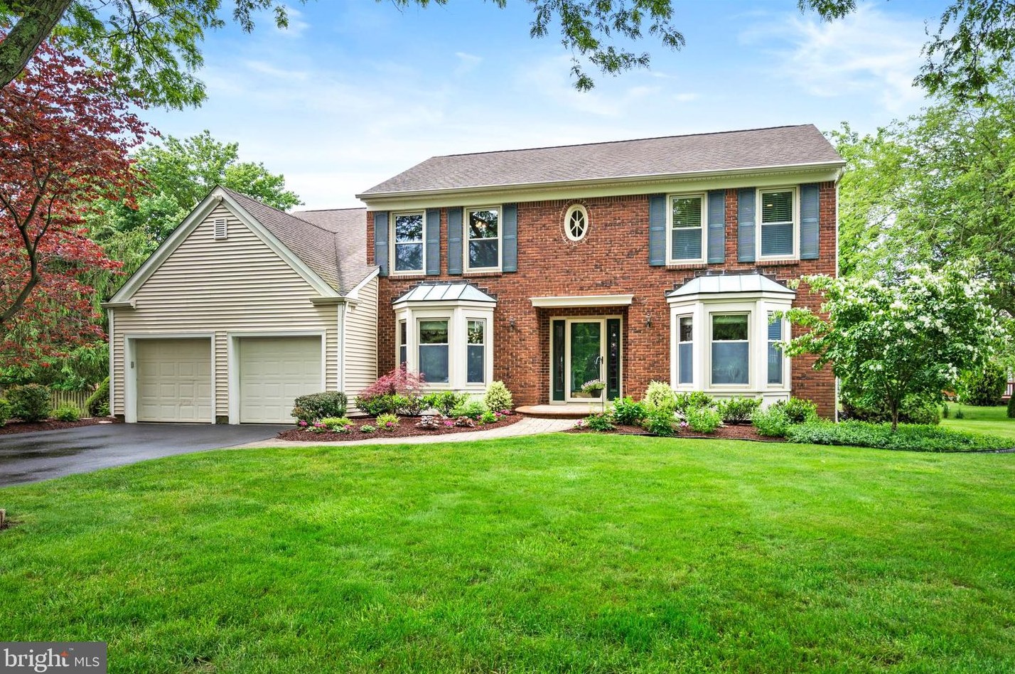 7 Sherman Ct, Plainsboro, NJ 08536-2332