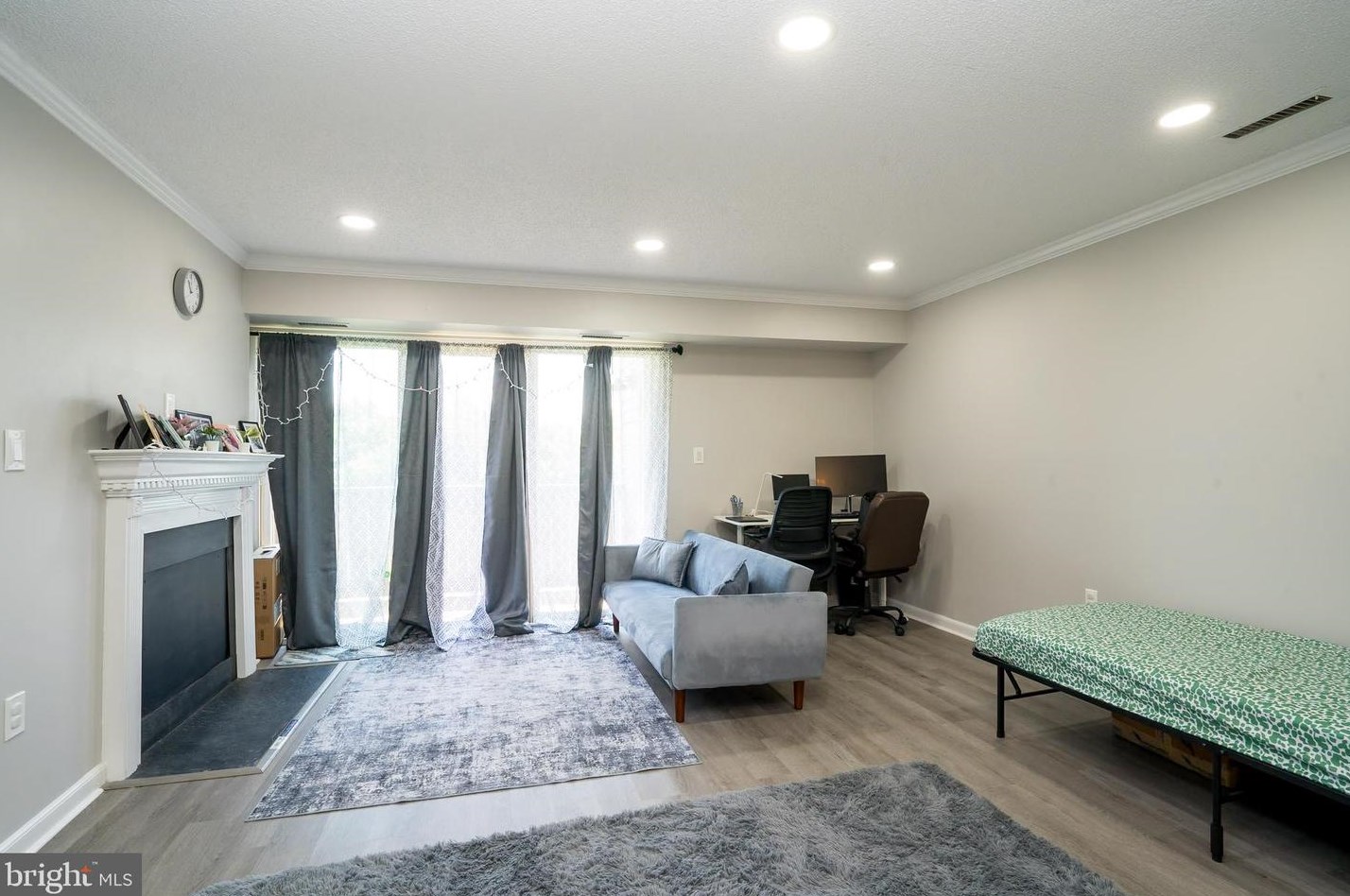 311 Aspen Dr, Plainsboro NJ  08536-3627 exterior