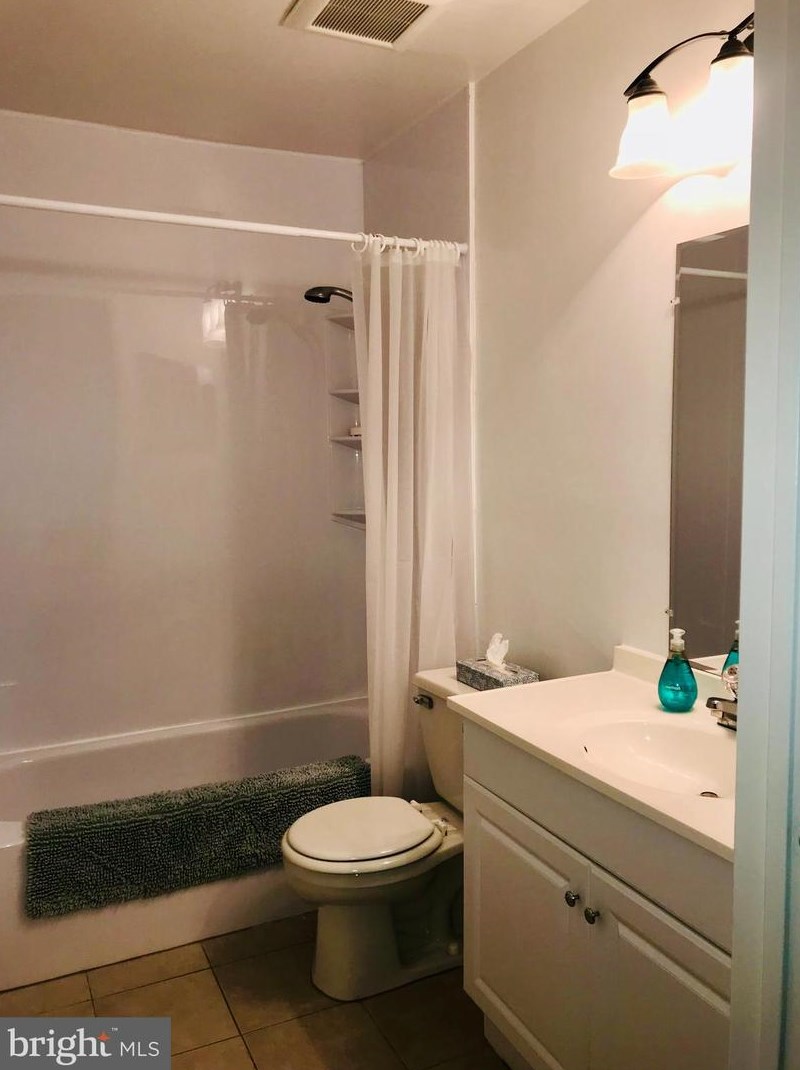 1619 Aspen Dr, Plainsboro, NJ 08536