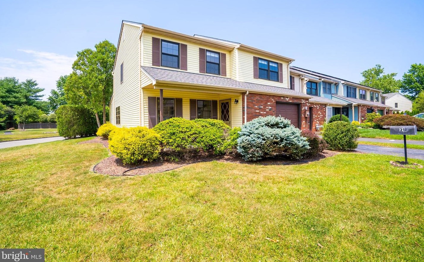 21 Rush Ct, East Brunswick, NJ 08816