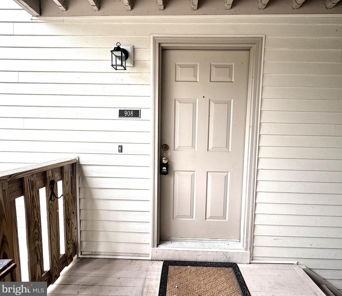 908 Ravens Crest Dr, Plainsboro, NJ 08536