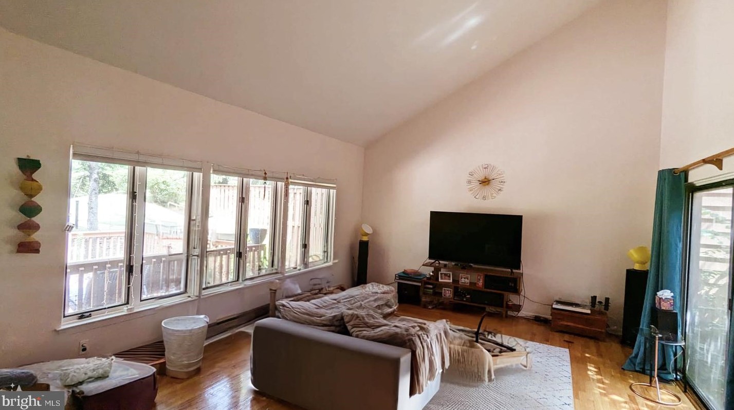31 Sayre Dr, Princeton, NJ 08540