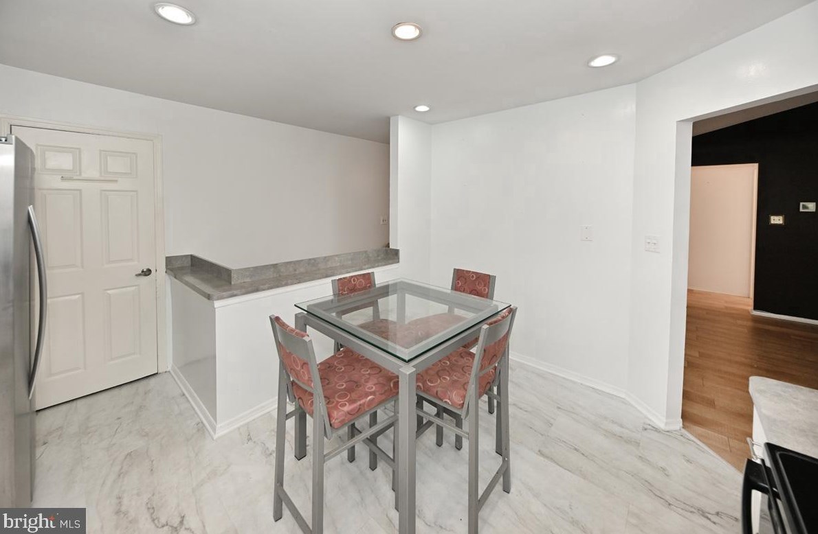 2 John Tyler Ct #bldg 35-2, Monroe Township, NJ 08831