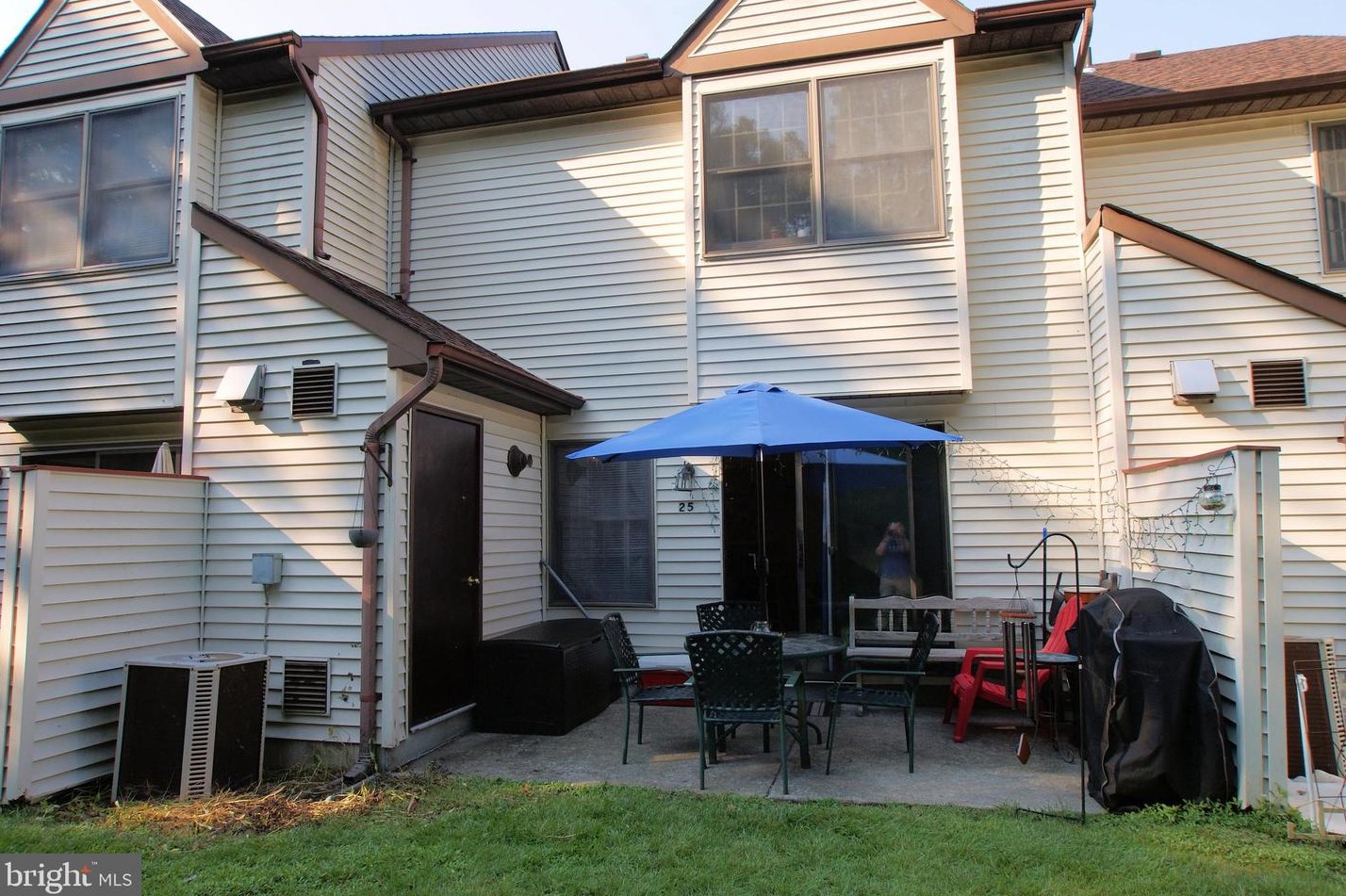 25 Westchester Dr, Tuckerton, NJ 08087-3009