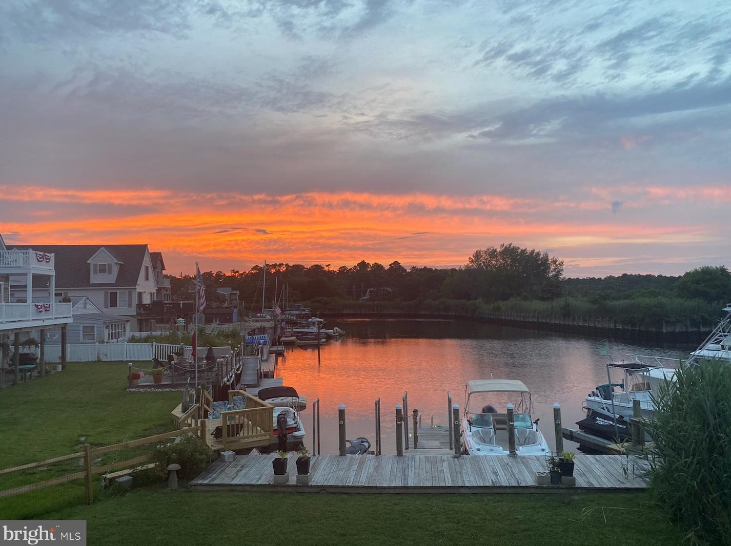 31 Daddy Tucker Dr, Tuckerton, NJ 08087-2305
