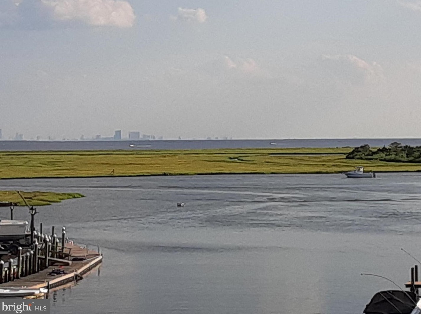 51 Spinnaker Dr, Tuckerton, NJ 08087-1523