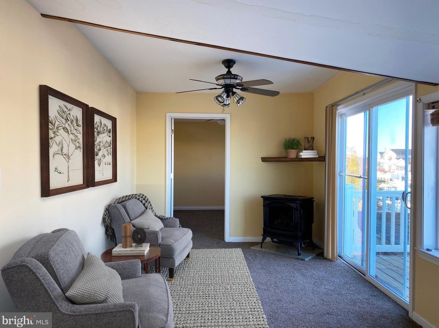 1064 Radio Rd, Tuckerton NJ  08087-1517 exterior