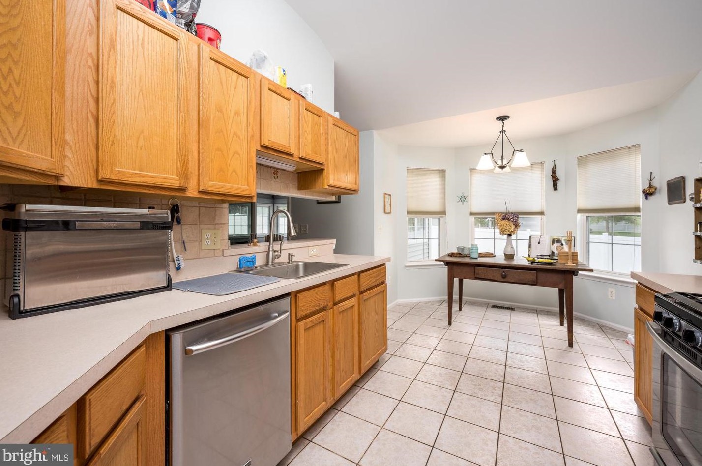 211 Commodore Rd, Stafford Township, NJ 08050