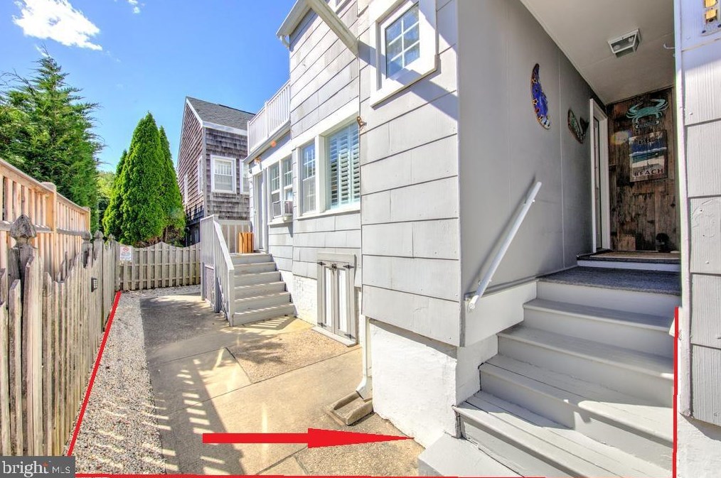 204 S Atlantic Ave, Long Beach Township, NJ 08008