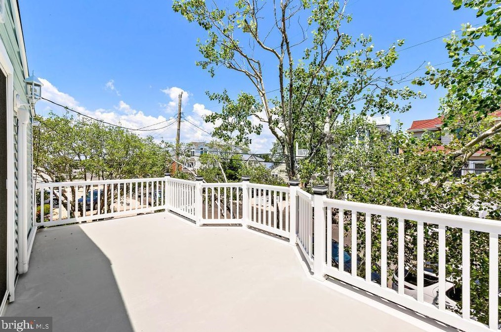 2214 Beach Ave, Long Beach Township NJ  08008-2450 exterior