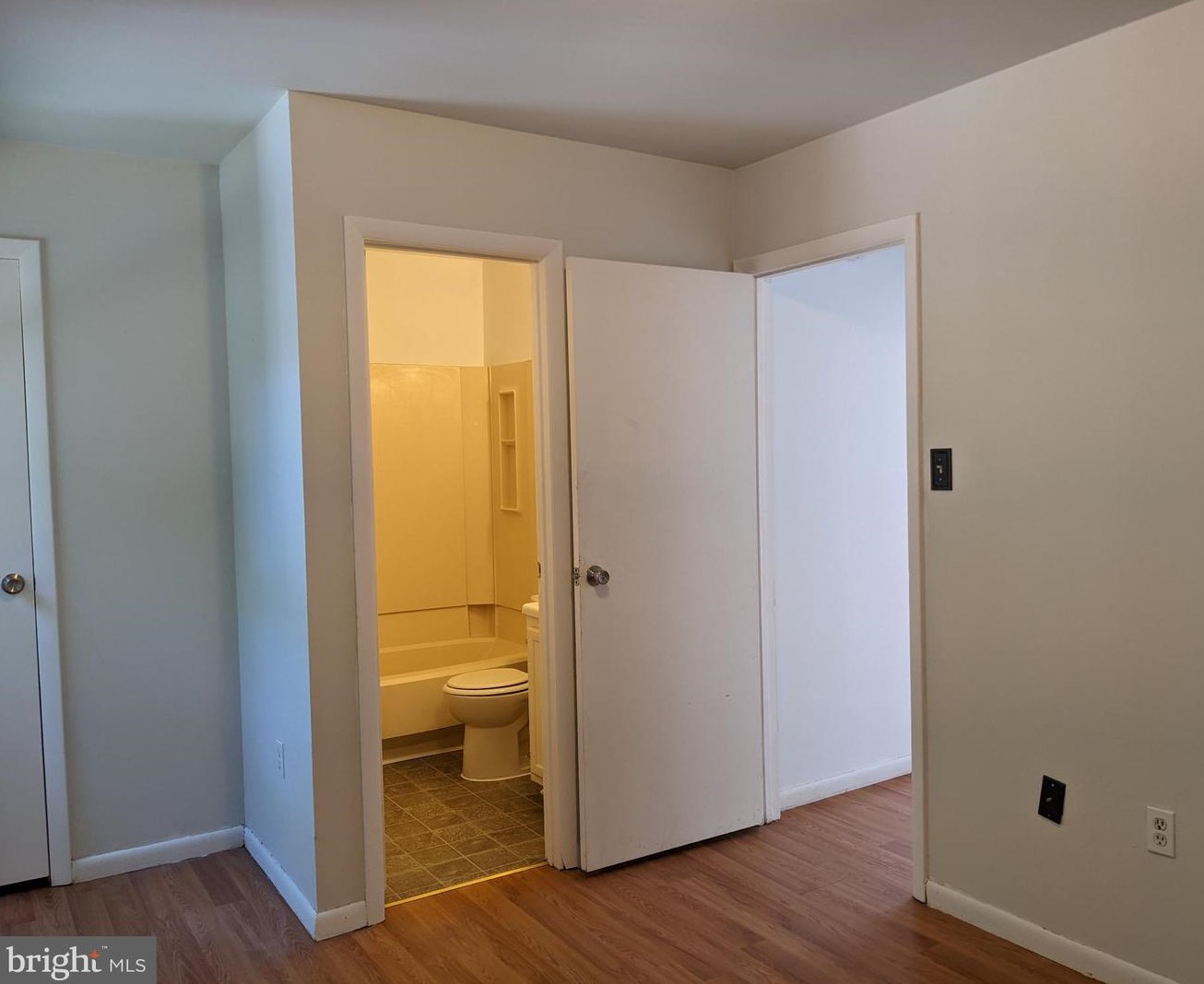 87 Scotch Pne Dr, Tuckerton NJ 08087-1859 exterior