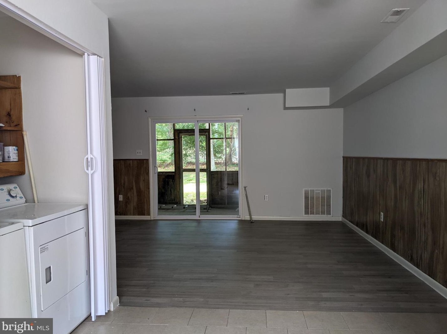 87 Scotch Pne Dr, Tuckerton NJ 08087-1859 exterior