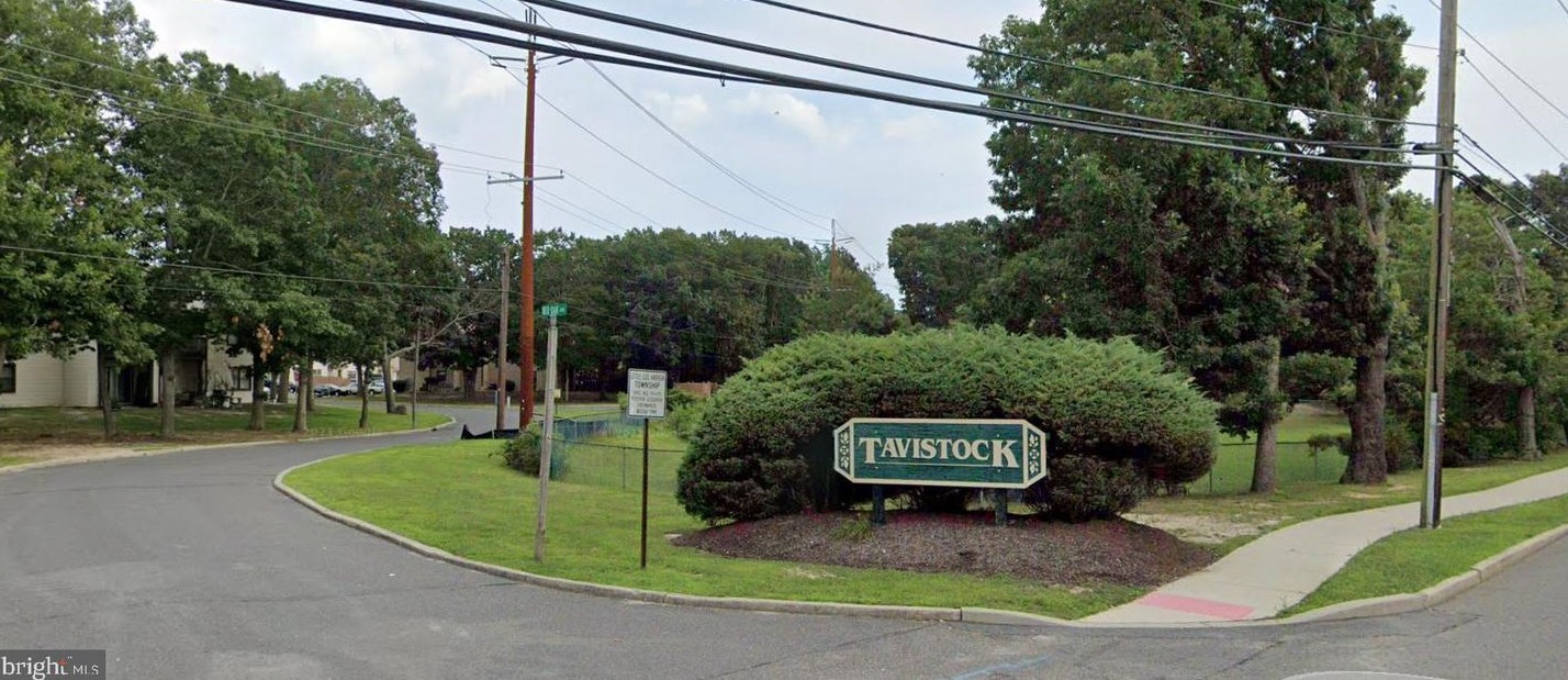 87 Scotch Pne Dr, Tuckerton NJ 08087-1859 exterior