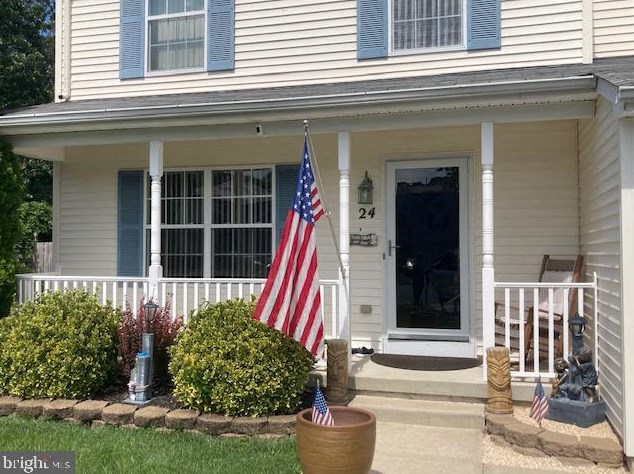 24 Davids Ln, Tuckerton, NJ 08087-3000