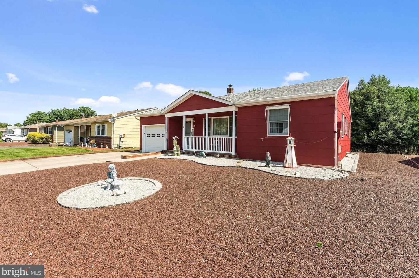 38 Fairfield Rd, Toms River, NJ 08757