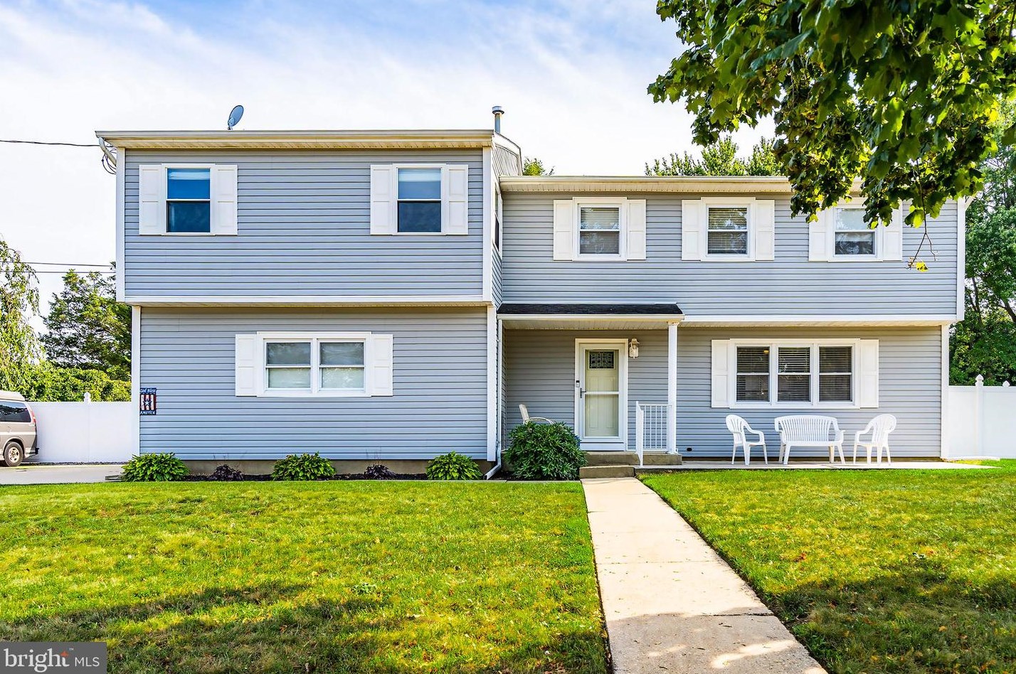381 Dallas Dr, Toms River, NJ 08753-4266
