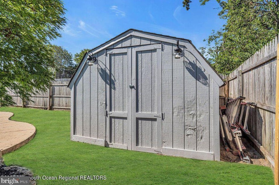 801 Middlesex St, Toms River NJ 08757-2521 exterior