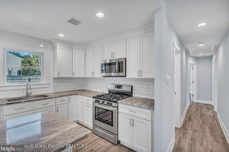 801 Middlesex St, Toms River NJ 08757-2521 exterior