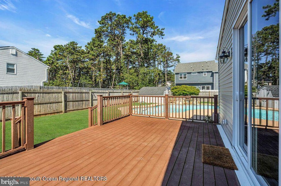 801 Middlesex St, Toms River NJ 08757-2521 exterior