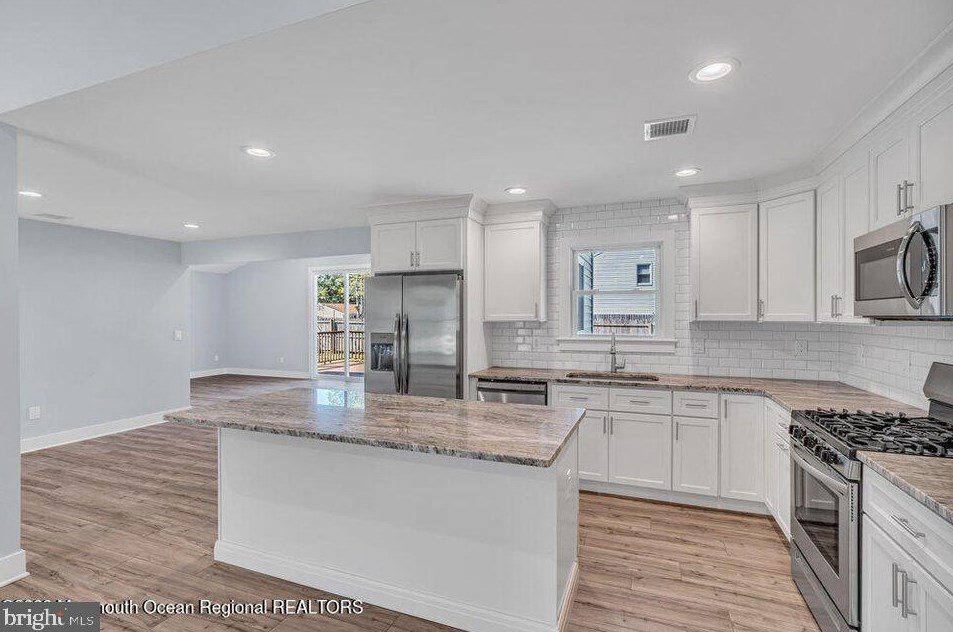 801 Middlesex St, Toms River NJ 08757-2521 exterior