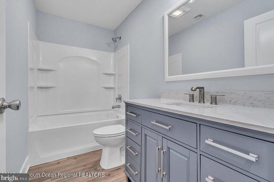 801 Middlesex St, Toms River NJ 08757-2521 exterior