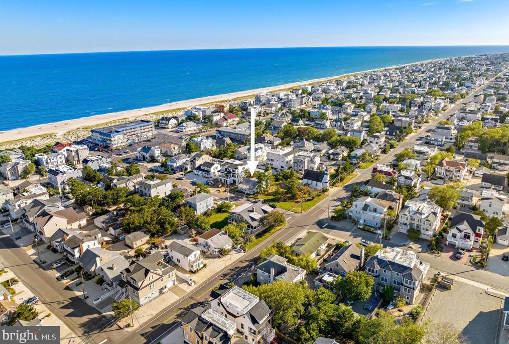 106 E 24th St, Long Beach Township, NJ 08008