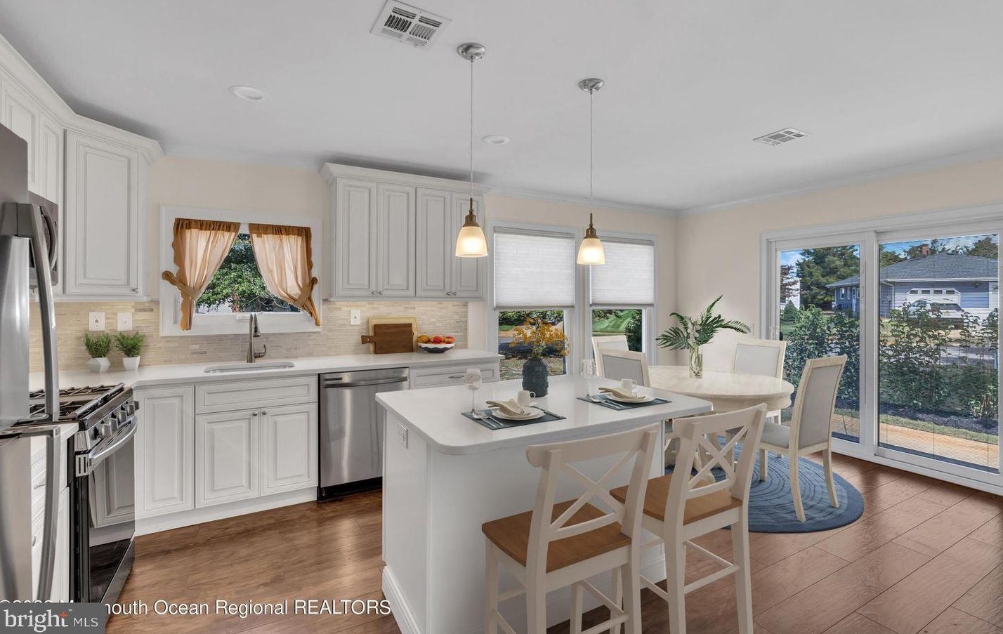 185 Bonaire Dr, Toms River, NJ 08757-3833