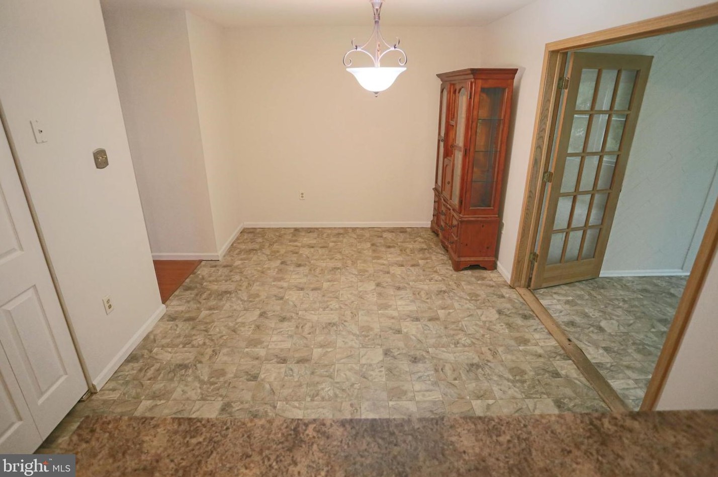 15 Cohanzick Ct, Tuckerton NJ  08087-3019 exterior