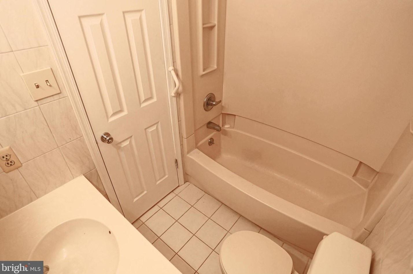 15 Cohanzick Ct, Tuckerton NJ  08087-3019 exterior