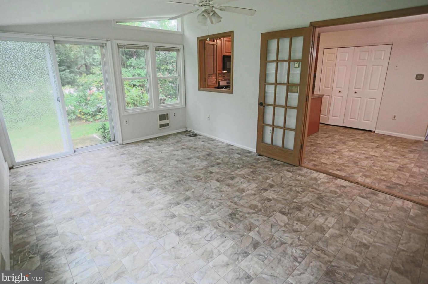 15 Cohanzick Ct, Tuckerton NJ  08087-3019 exterior