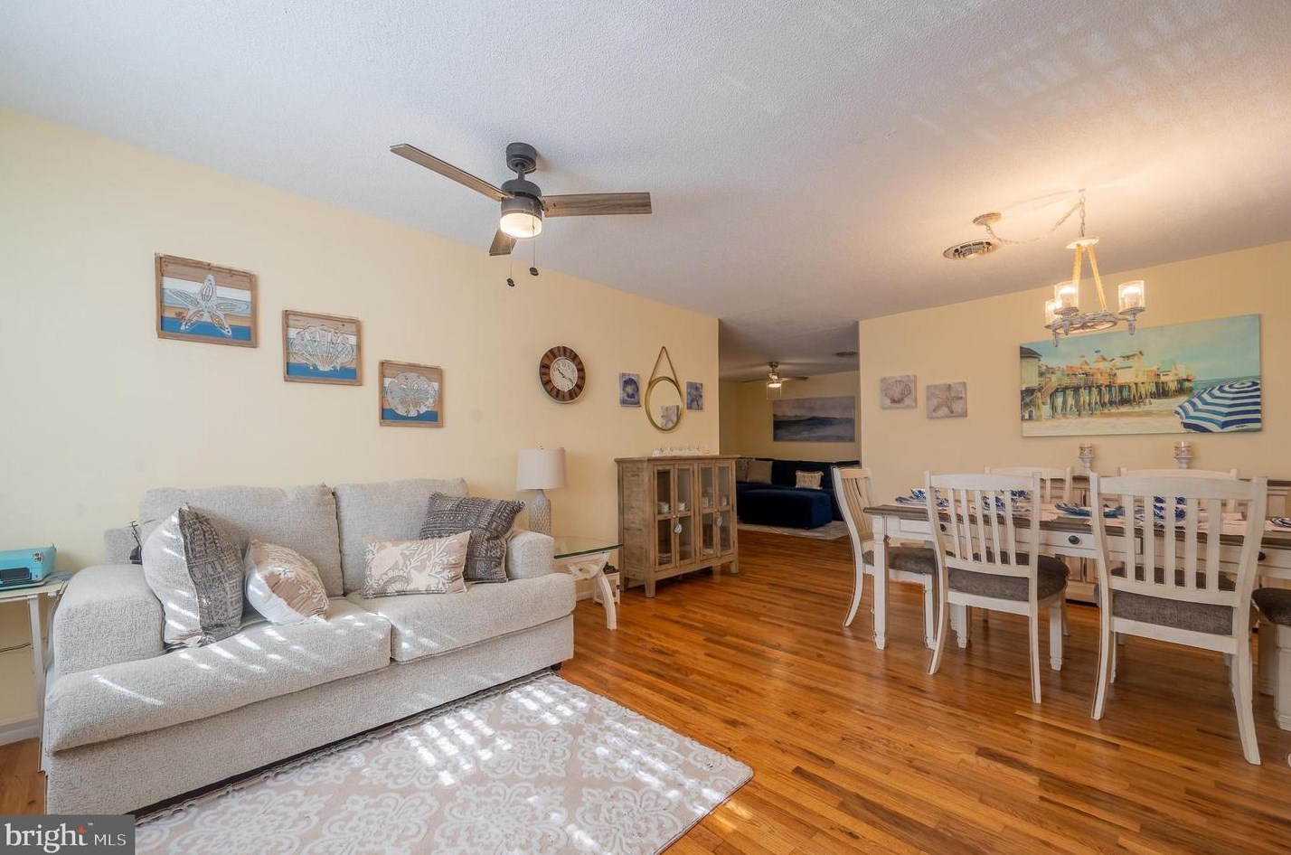 2 Orange Ave #b, Cedar Bonnet Island, NJ 08050