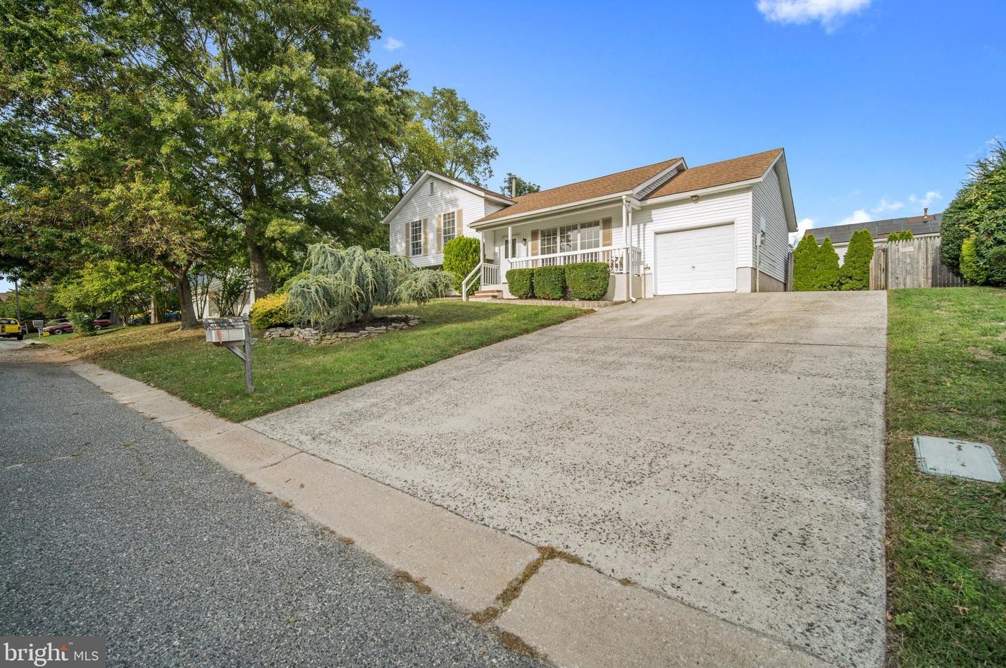 74 Cedarbrook Ln, Tuckerton, NJ 08087-1840