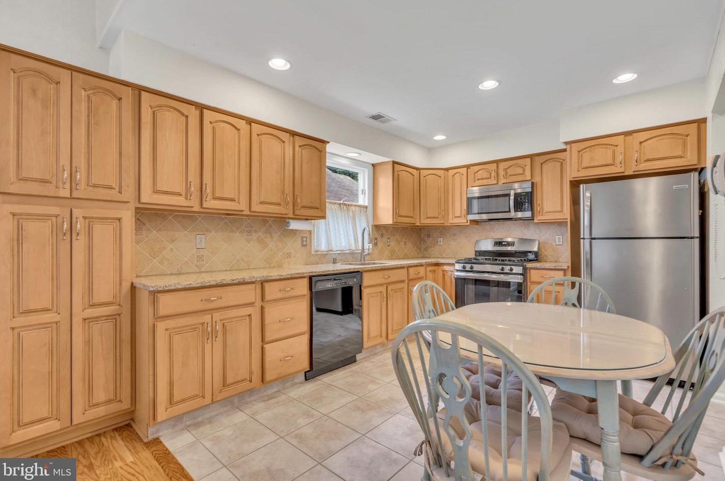 1665 Goldspire Rd, Toms River, NJ 08755-0889