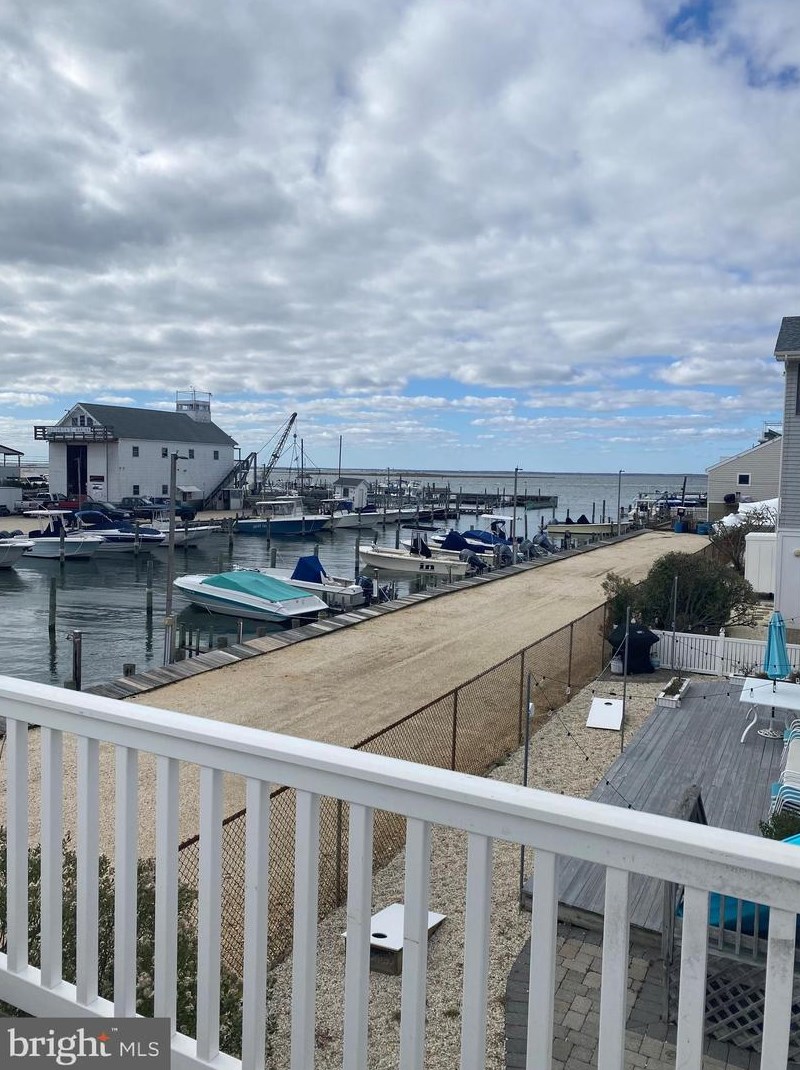 22 33rd St, Long Beach Township NJ  08008-4138 exterior